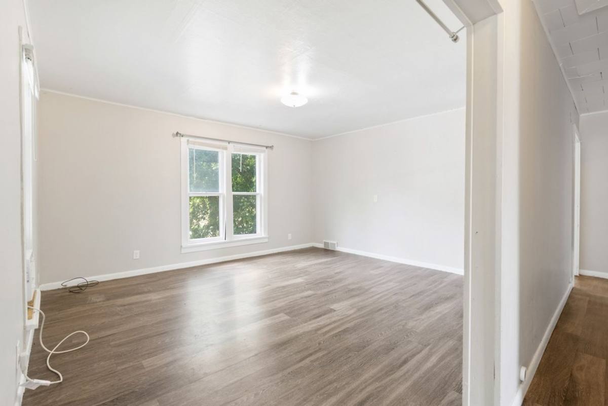 Apartment for rent at 1012 Clay St, Cedar Falls, IA 50613