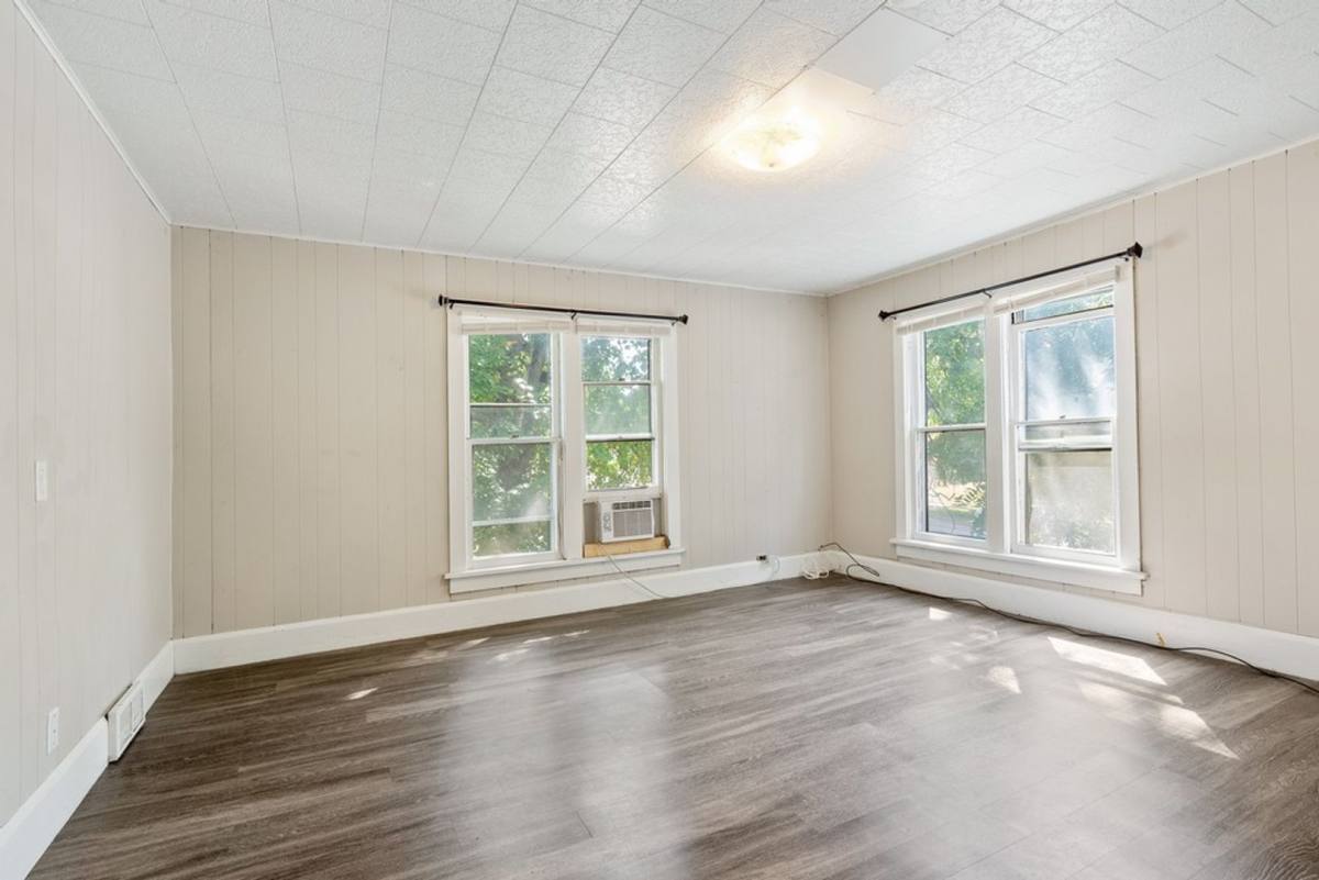 1012 Clay St, Cedar Falls, IA 50613 - Apartment for Rent - Image 7