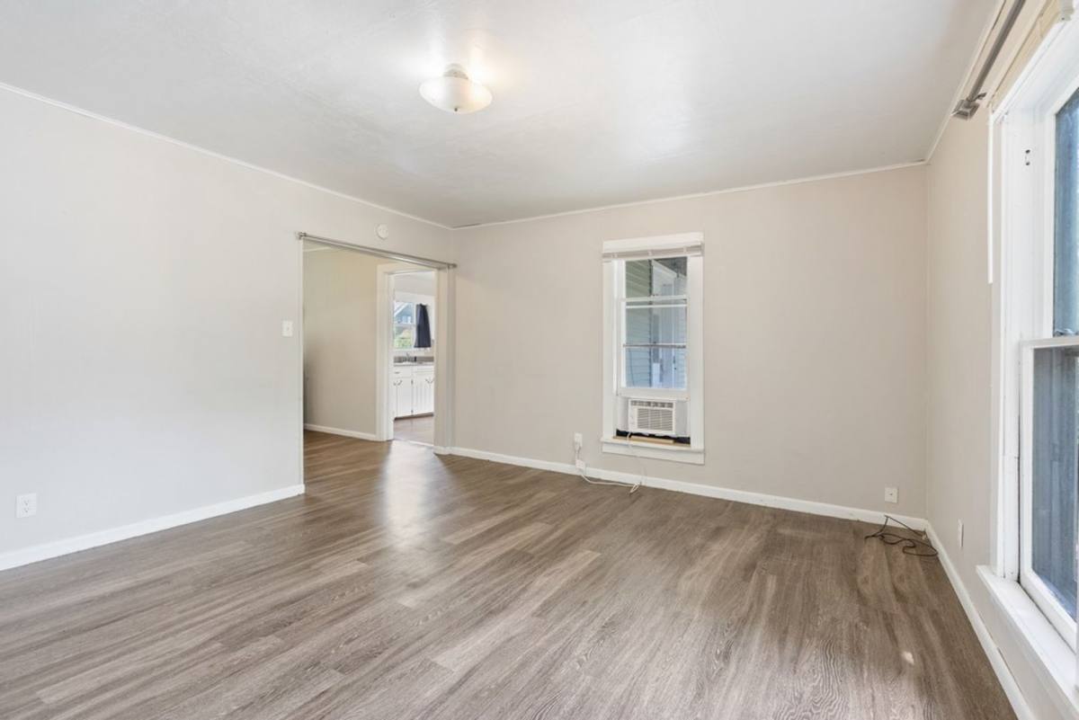 Apartment for rent at 1012 Clay St, Cedar Falls, IA 50613