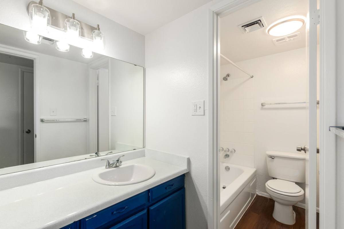 Apartment for rent at 2040 W Berridge Lane, Phoenix, AZ 85015