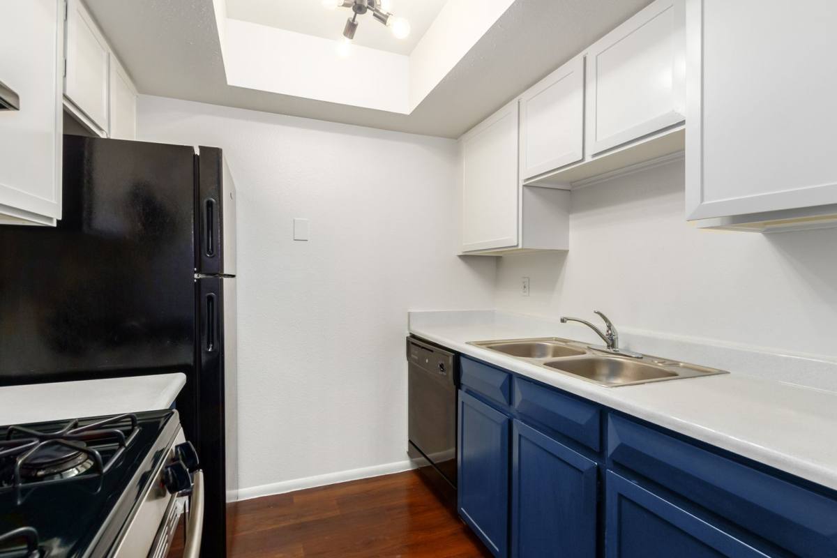 Apartment for rent at 2040 W Berridge Lane, Phoenix, AZ 85015
