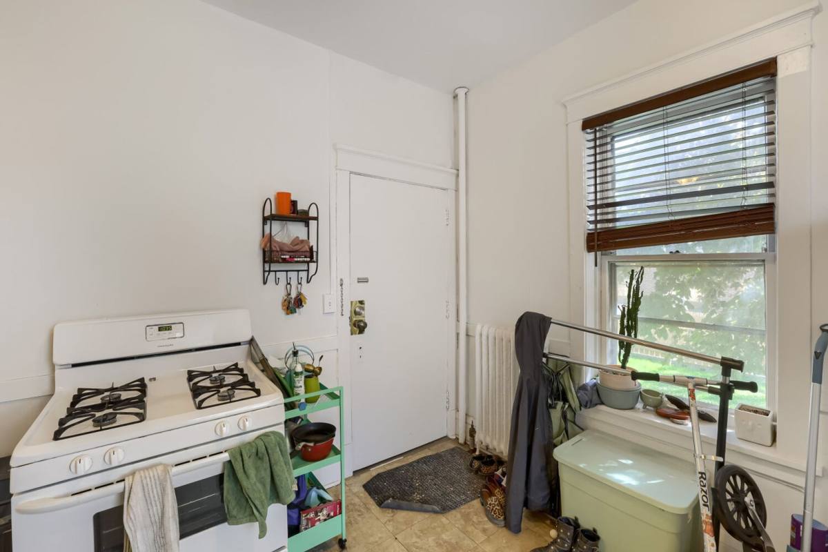 Apartment for rent at 2609 Hennepin Ave, Minneapolis, MN 55408