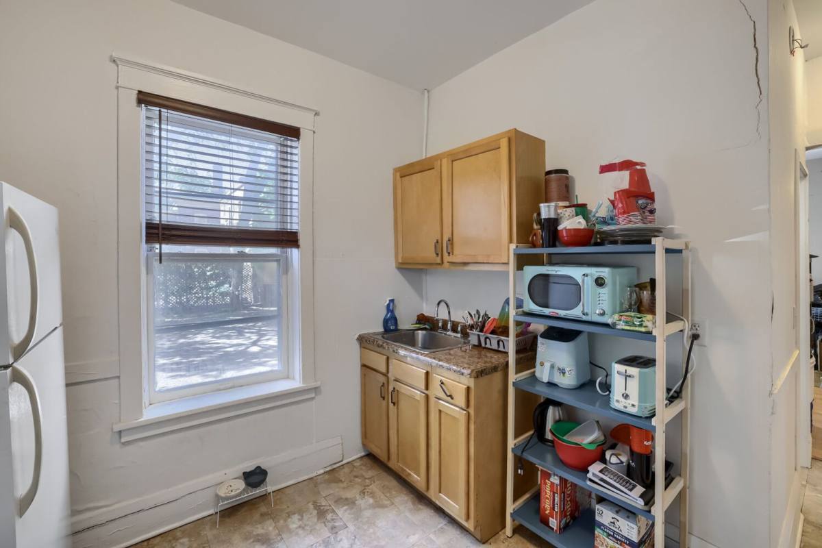 Apartment for rent at 2609 Hennepin Ave, Minneapolis, MN 55408