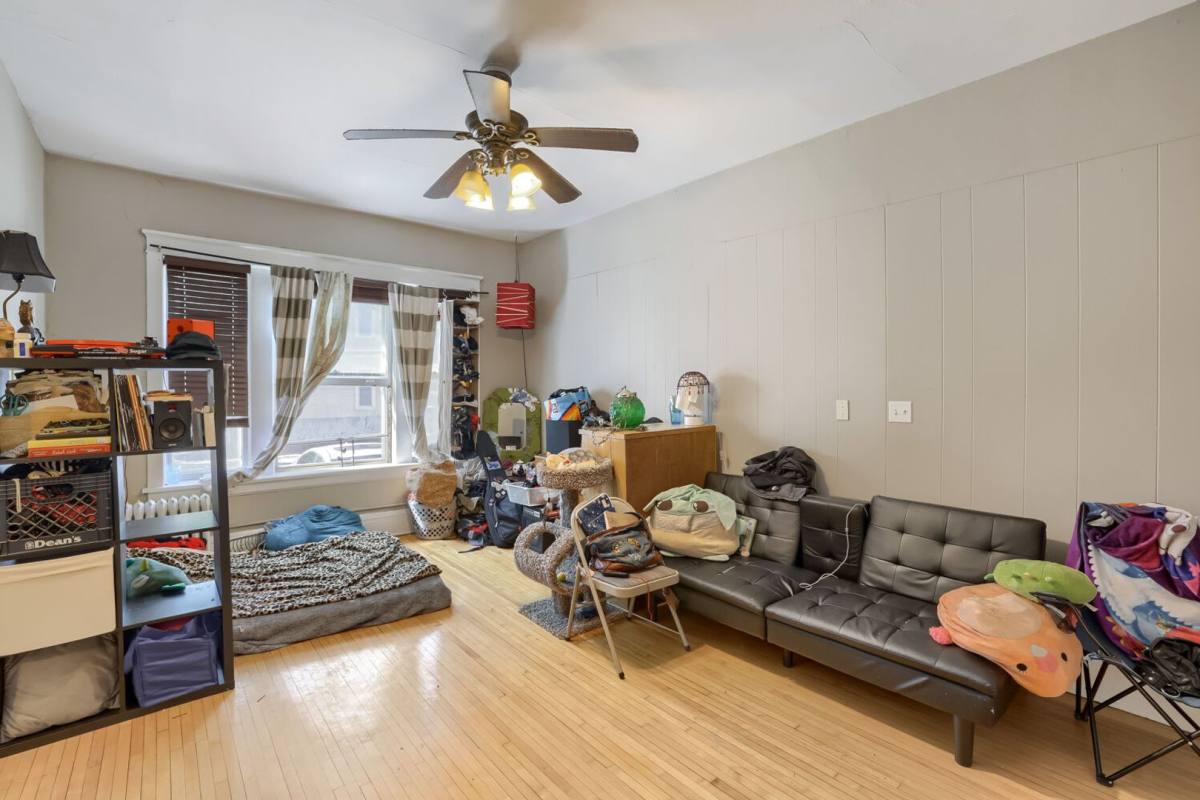 Apartment for rent at 2609 Hennepin Ave, Minneapolis, MN 55408