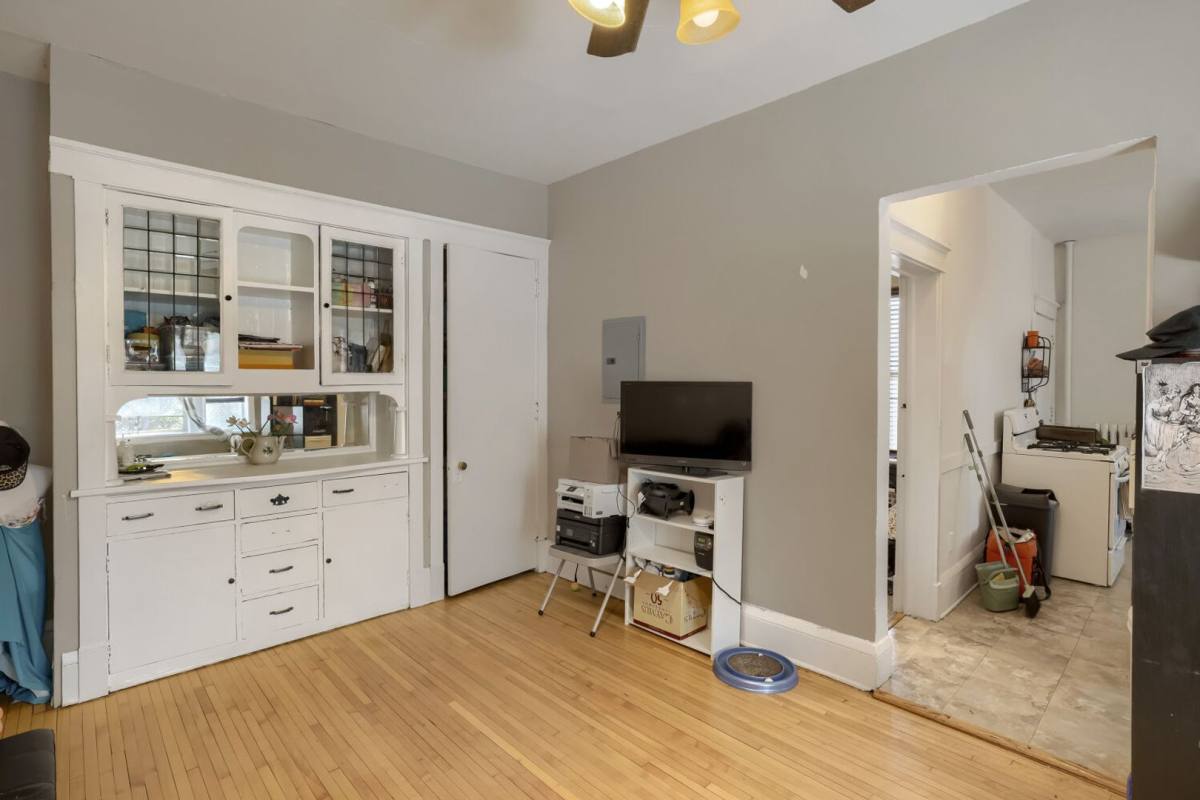 Apartment for rent at 2609 Hennepin Ave, Minneapolis, MN 55408