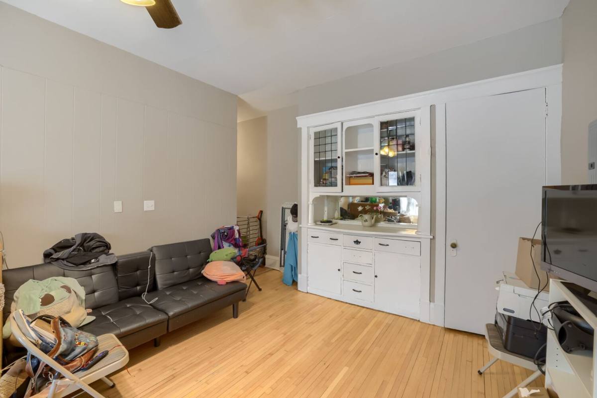 Apartment for rent at 2609 Hennepin Ave, Minneapolis, MN 55408