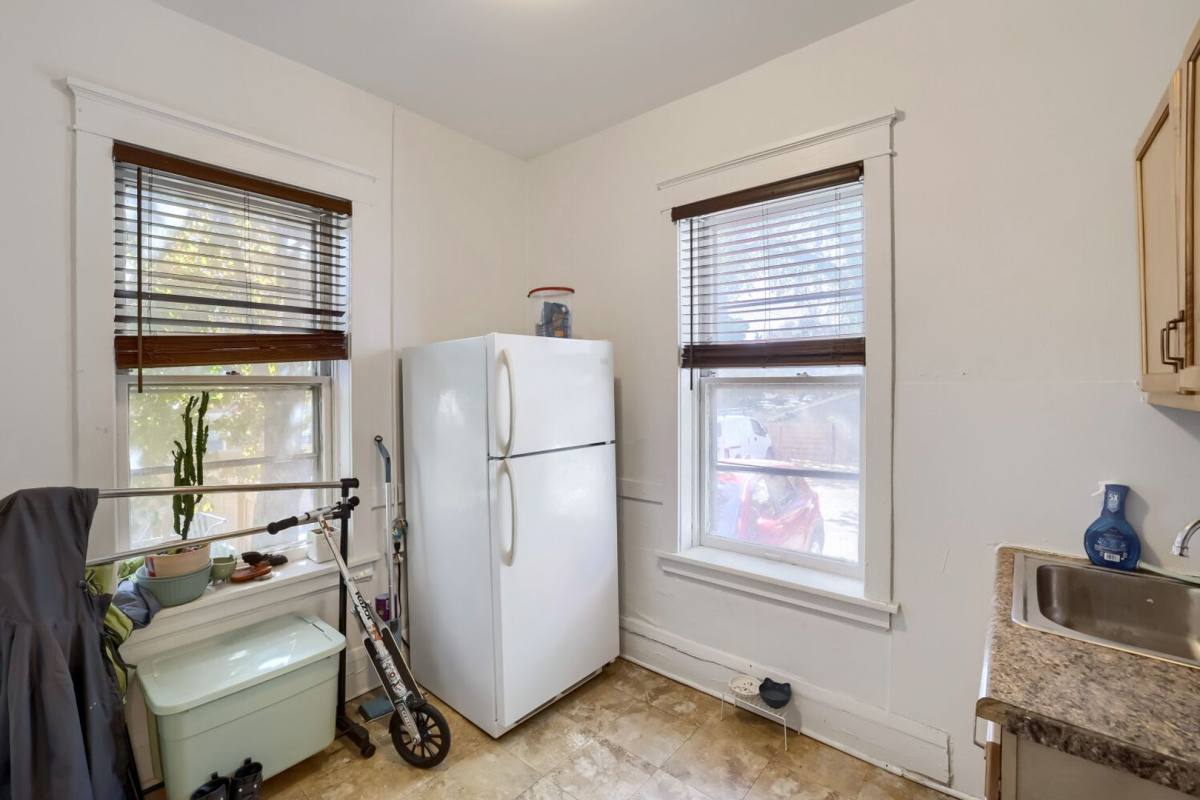 Apartment for rent at 2609 Hennepin Ave, Minneapolis, MN 55408