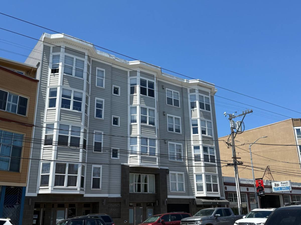 Condo for rent at 566 S Van Ness Ave, San Francisco, CA 94110