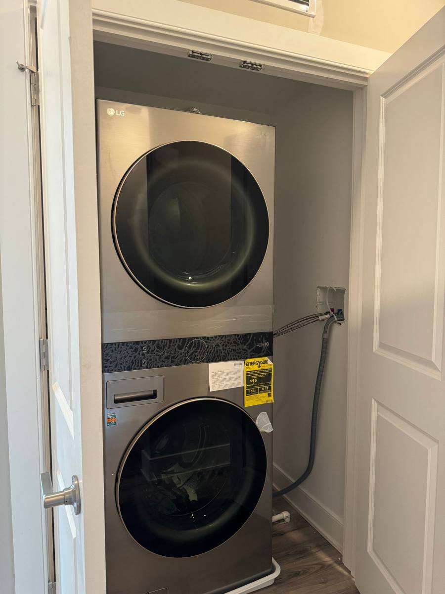 Apartment for rent at 24 Veterans Memorial Dr E, Somerville, NJ 08876