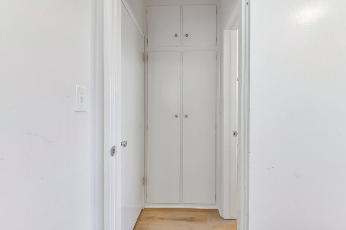 Apartment for rent at 657 Milford St, Glendale, CA 91203