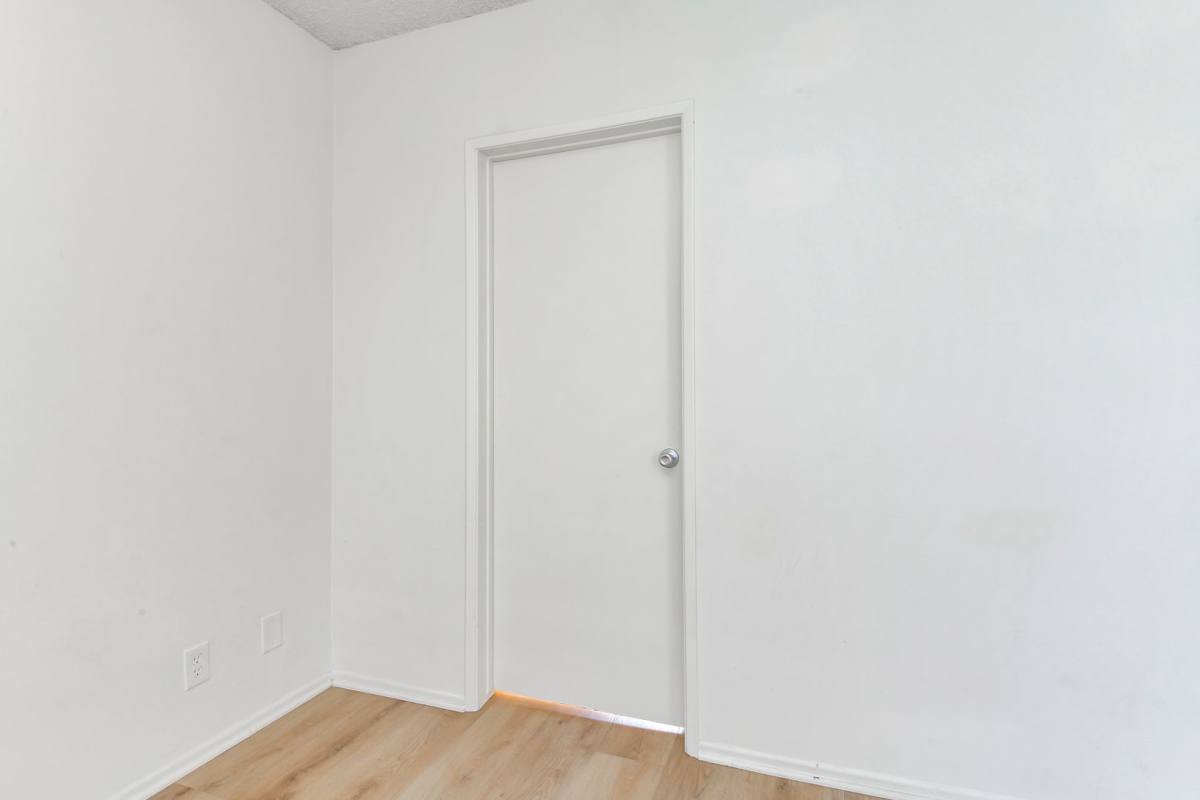 Apartment for rent at 657 Milford St, Glendale, CA 91203