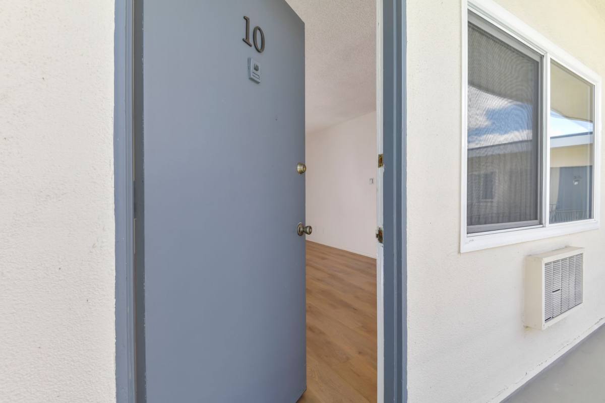 Apartment for rent at 657 Milford St, Glendale, CA 91203
