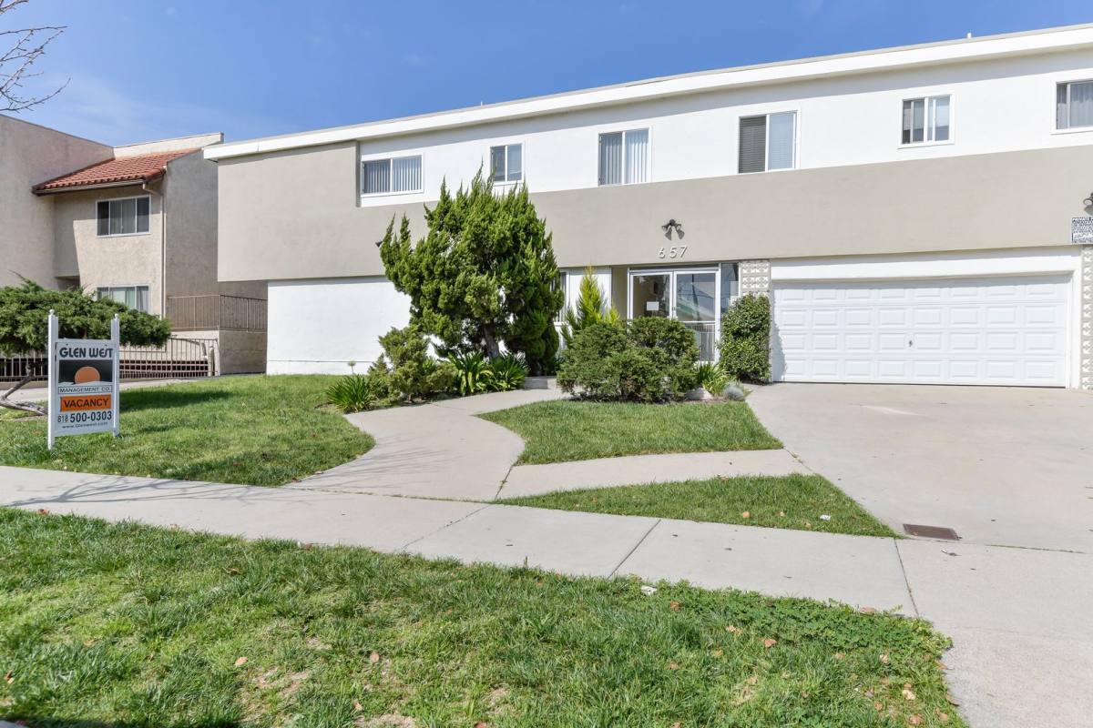 Apartment for rent at 657 Milford St, Glendale, CA 91203