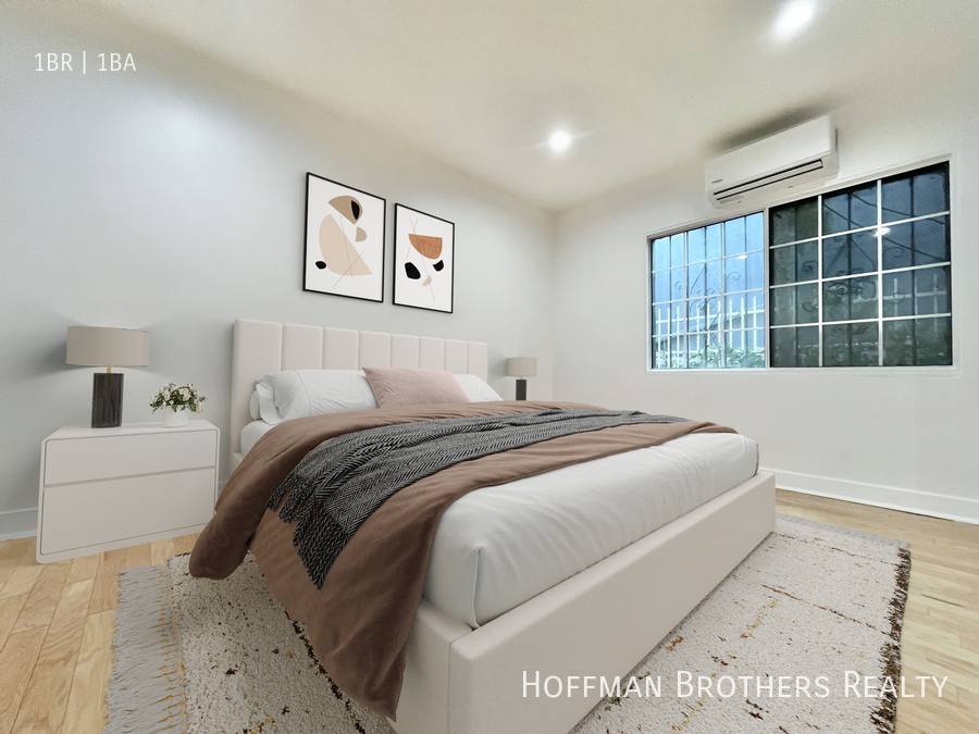 Apartment for rent at 1403 N Vista St, Los Angeles, CA 90046