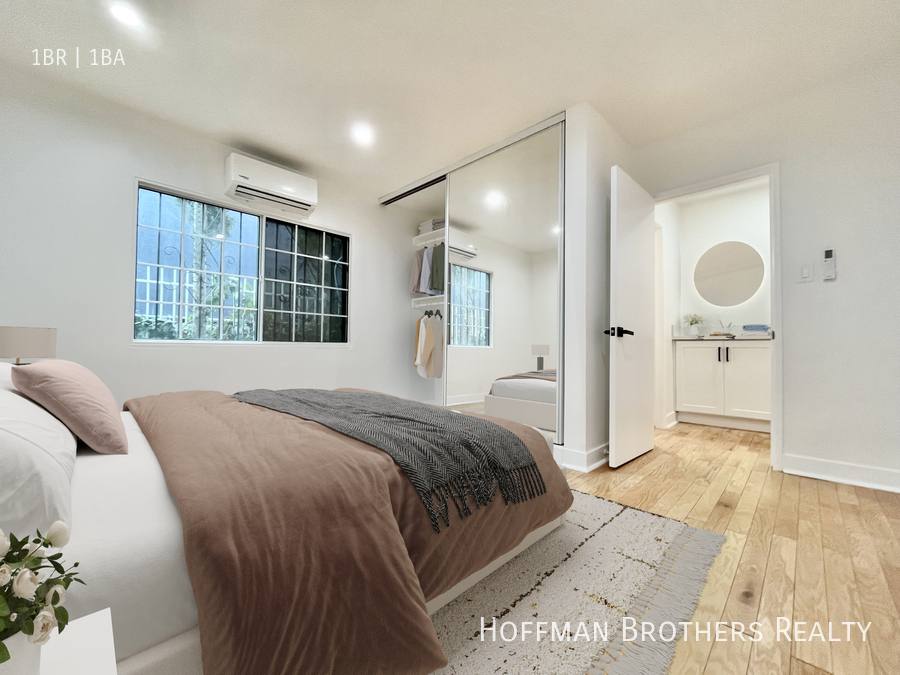 Apartment for rent at 1403 N Vista St, Los Angeles, CA 90046