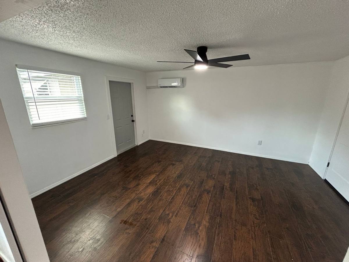 House for rent at 4720 7th Ave N, Saint Petersburg, FL 33713
