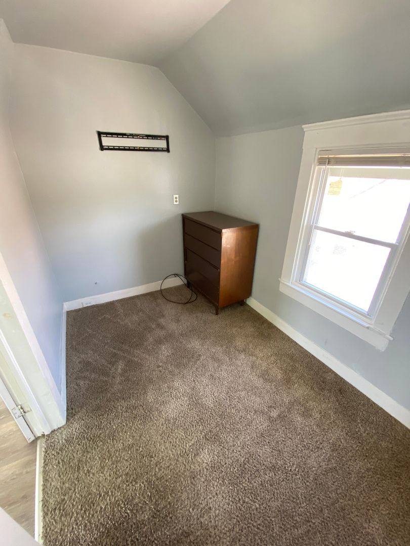 Apartment for rent at 3295 W 50th St, Cleveland, OH 44102