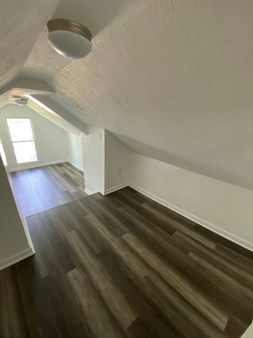 Apartment for rent at 3295 W 50th St, Cleveland, OH 44102