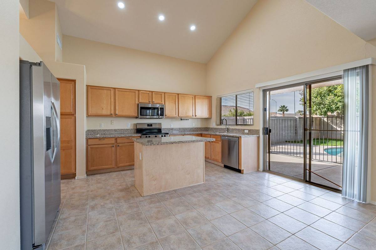 House for rent at 20434 N 92nd Lane, Peoria, AZ 85382