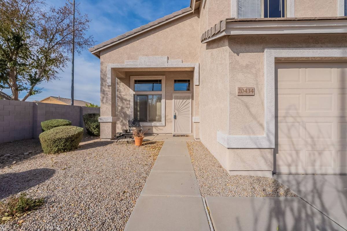 House for rent at 20434 N 92nd Lane, Peoria, AZ 85382