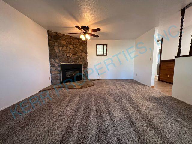 House for rent at 18138 Seaman Ave, Sandy, OR 97055