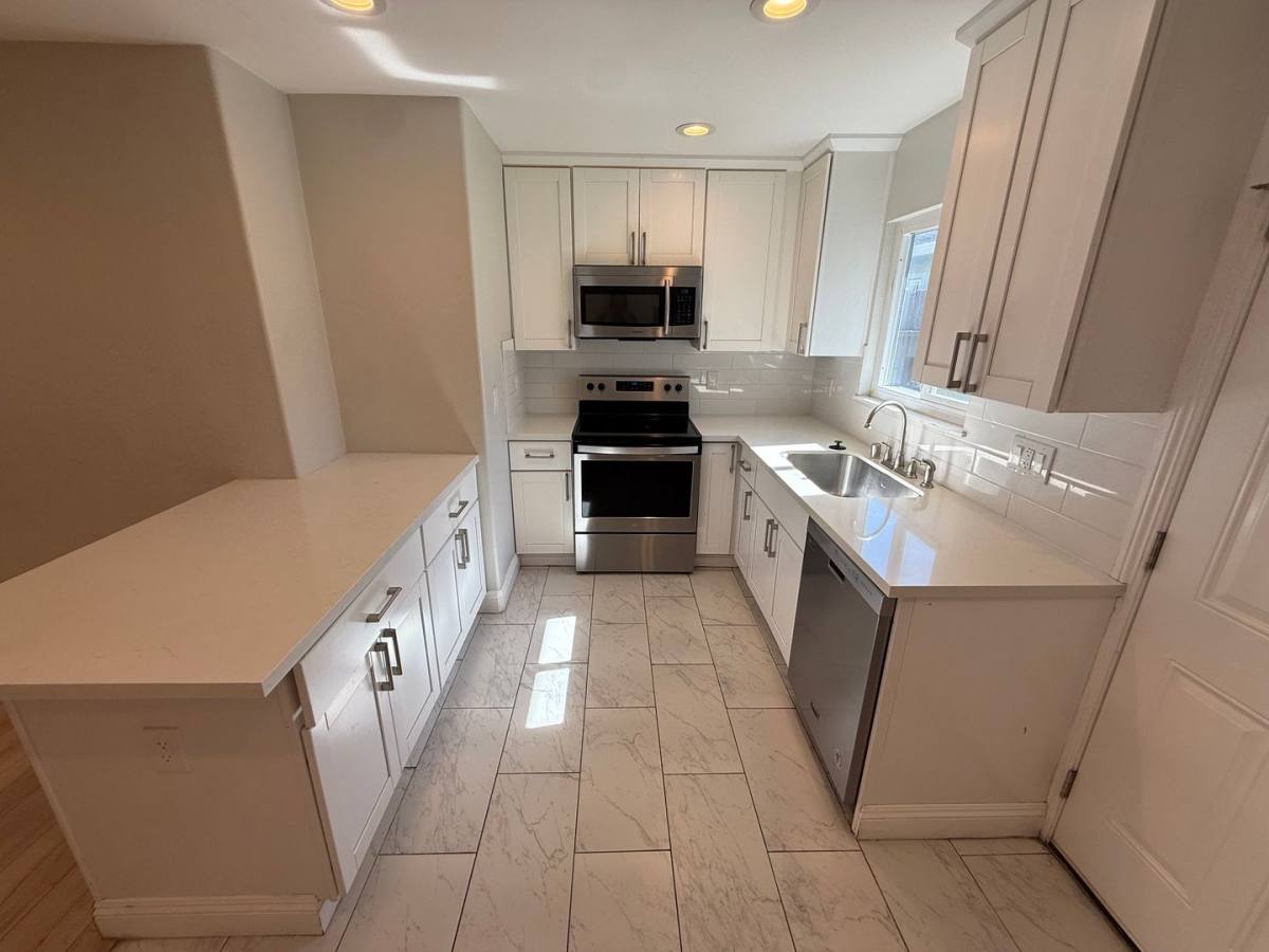Apartment for rent at 1631 Frisbie Court, Concord, CA 94520