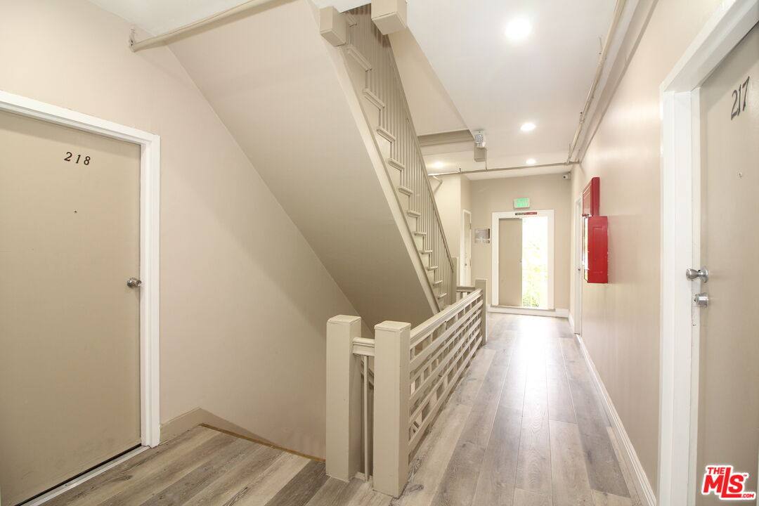 Apartment for rent at 647 W 18th St #108, Los Angeles, CA 90015