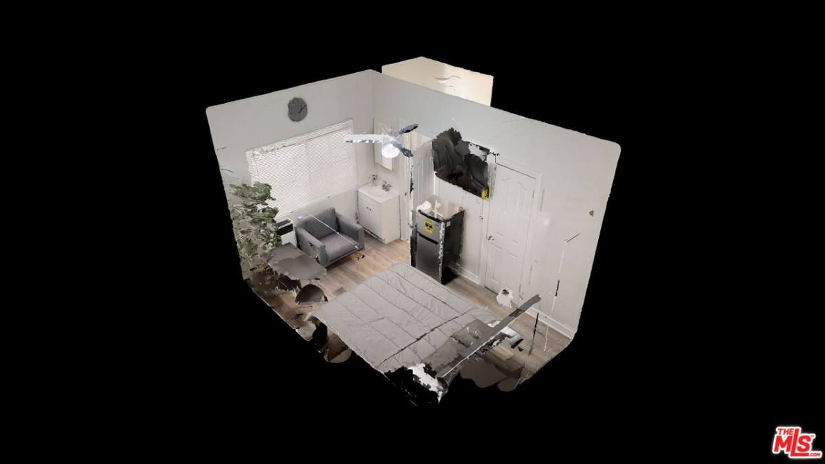 Apartment for rent at 647 W 18th St #108, Los Angeles, CA 90015