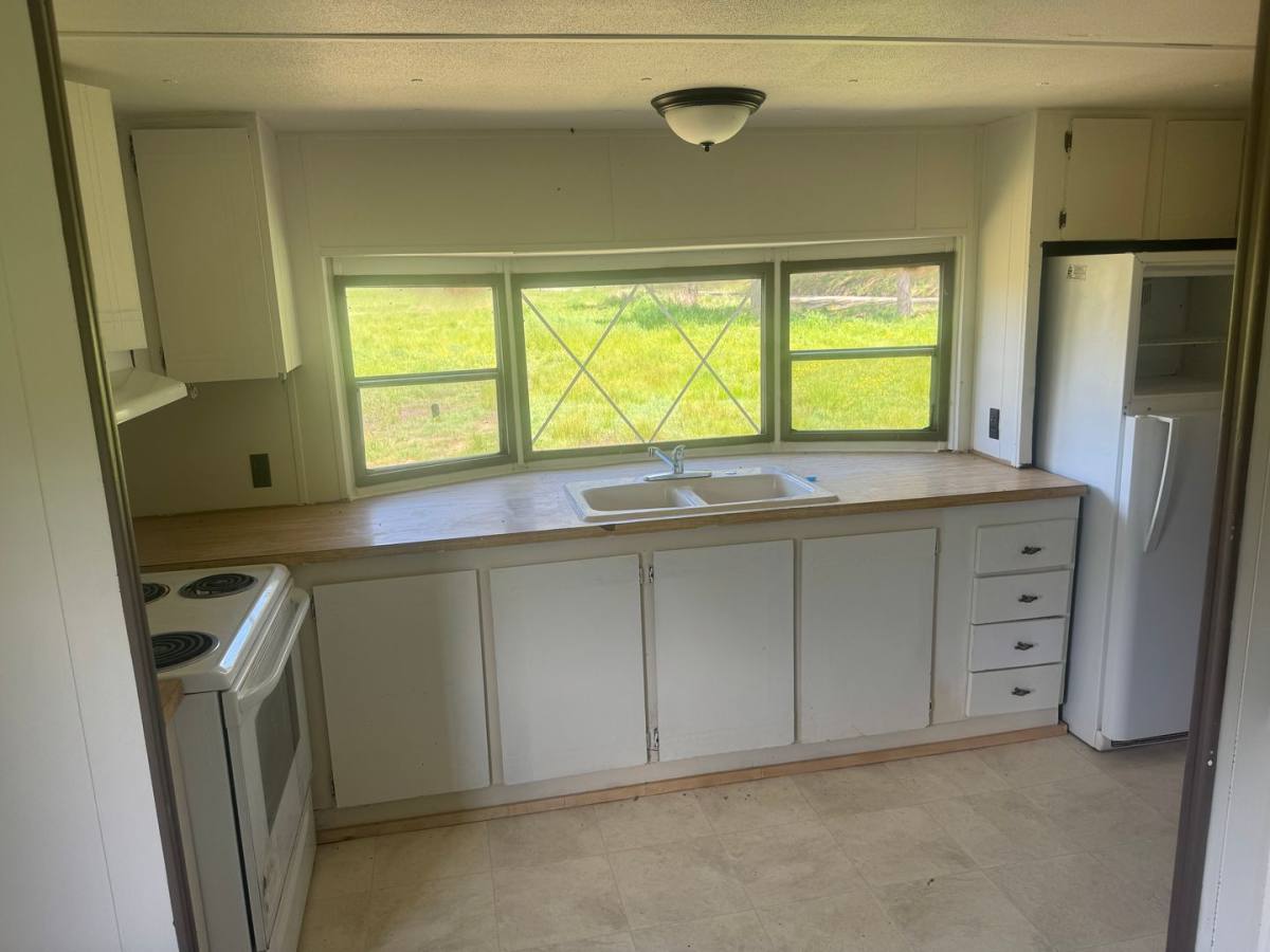 House for rent at 80130 Territorial, Lorane, OR 97451