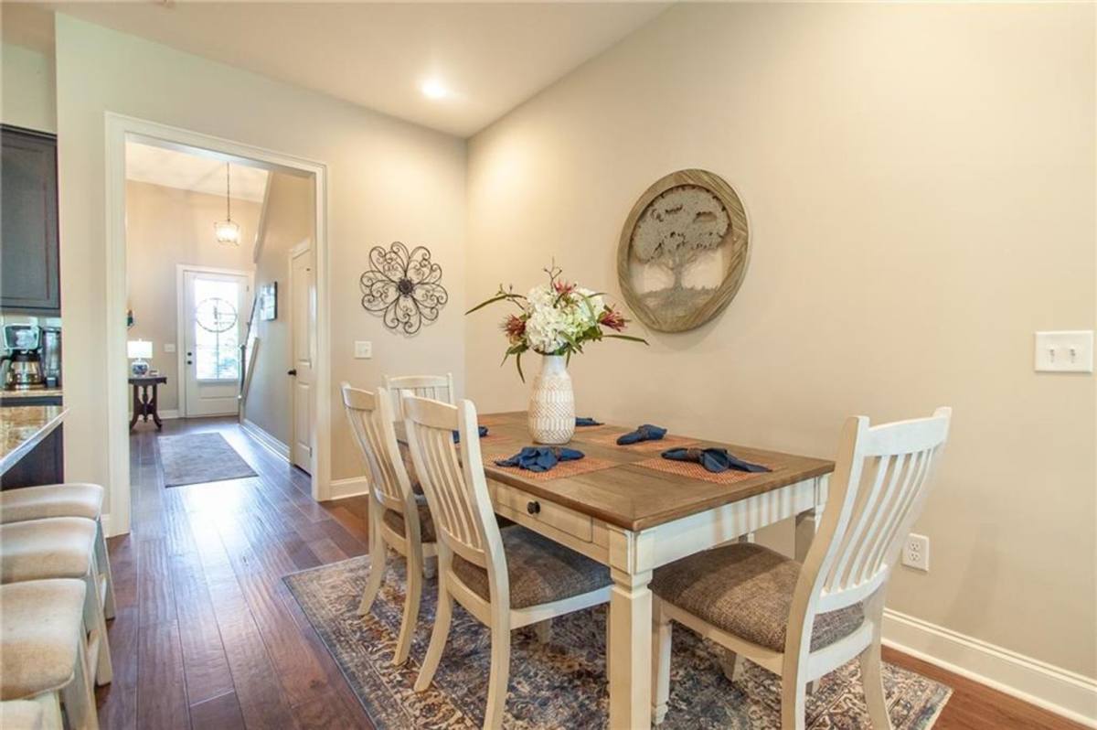 Townhouse for rent at 1690 W Farmville Rd, Auburn, AL 36830