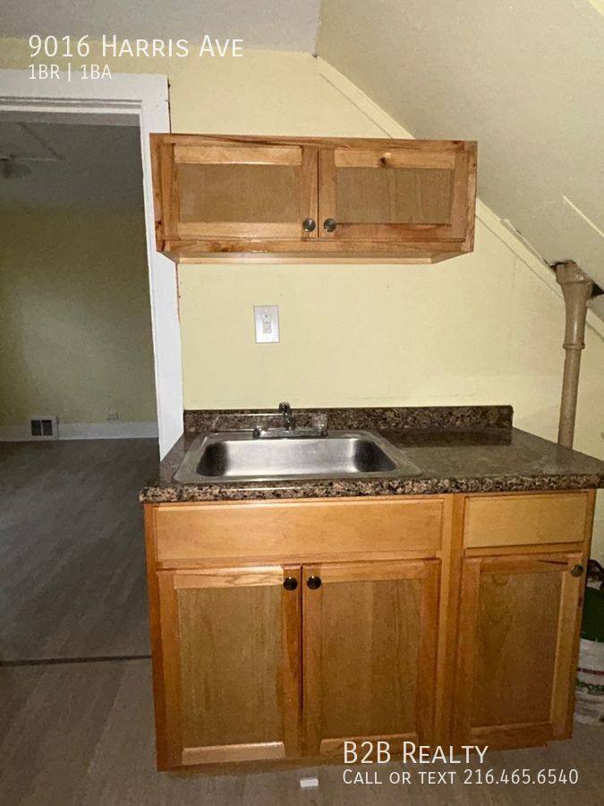 Apartment for rent at 9016 Harris Ave, Cleveland, OH 44104