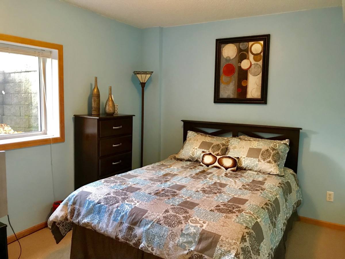 Townhouse for rent at 11276 Preswick Blvd, Eden Prairie, MN 55344