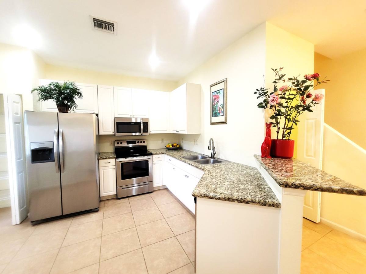 Townhouse for rent at 2582 Langrove Lane SW, Vero Beach, FL 32962