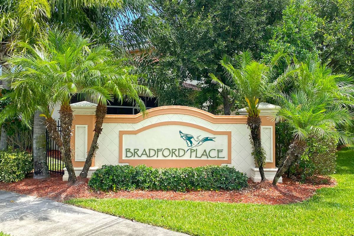 Townhouse for rent at 2582 Langrove Lane SW, Vero Beach, FL 32962