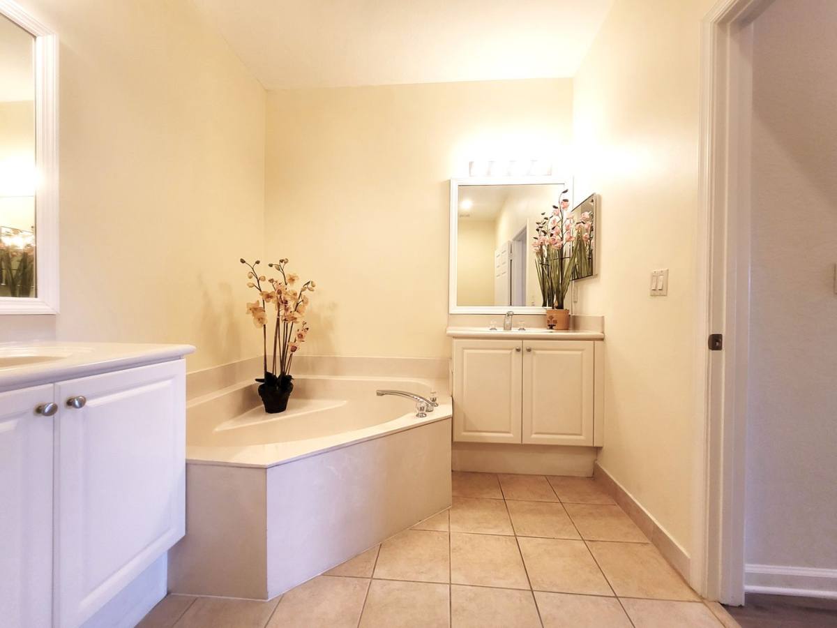 Townhouse for rent at 2582 Langrove Lane SW, Vero Beach, FL 32962