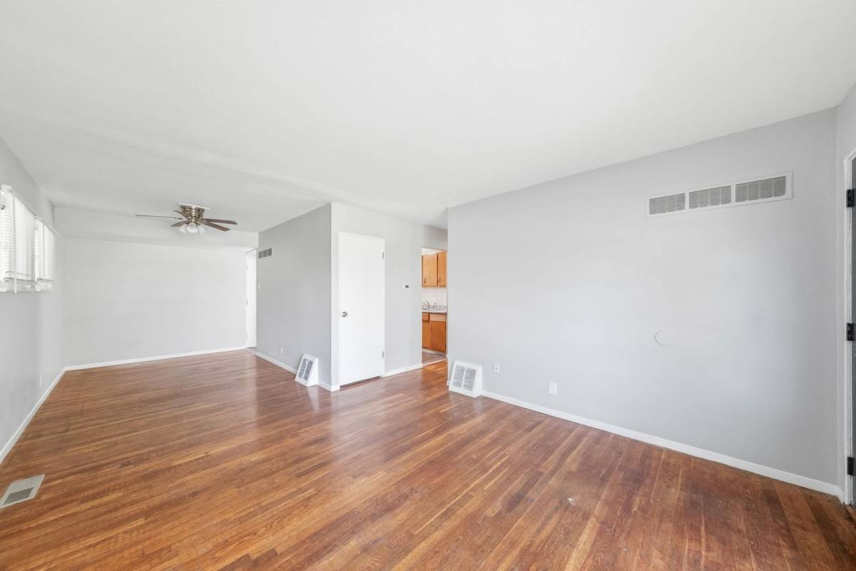 House for rent at 10700 Spring Garden Dr, Saint Louis, MO 63137