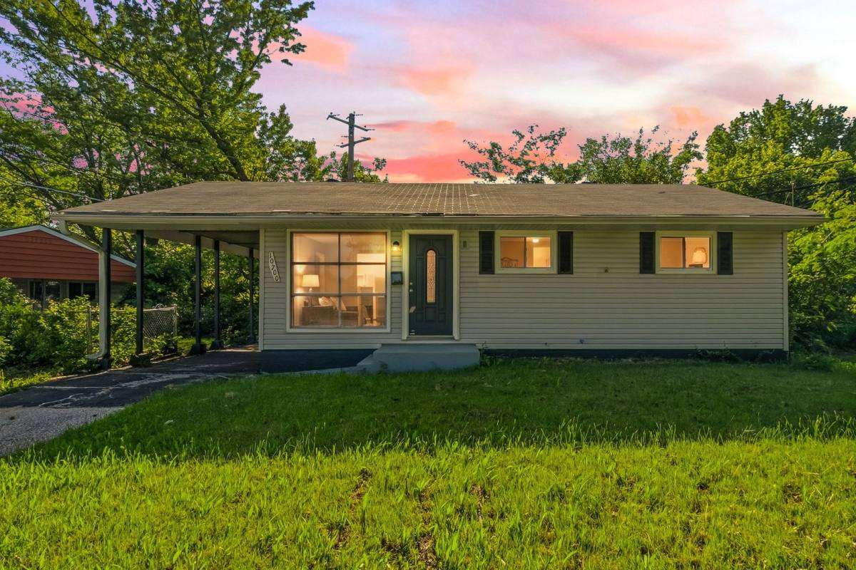 House for rent at 10700 Spring Garden Dr, Saint Louis, MO 63137