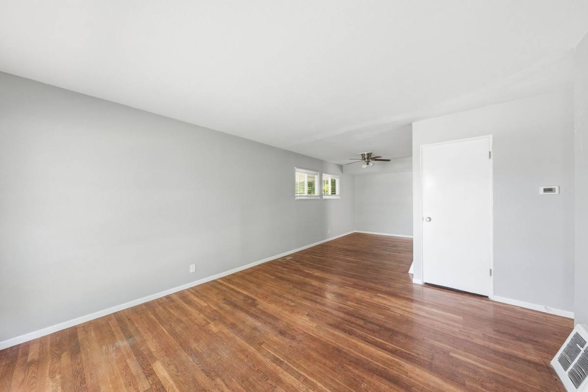 House for rent at 10700 Spring Garden Dr, Saint Louis, MO 63137