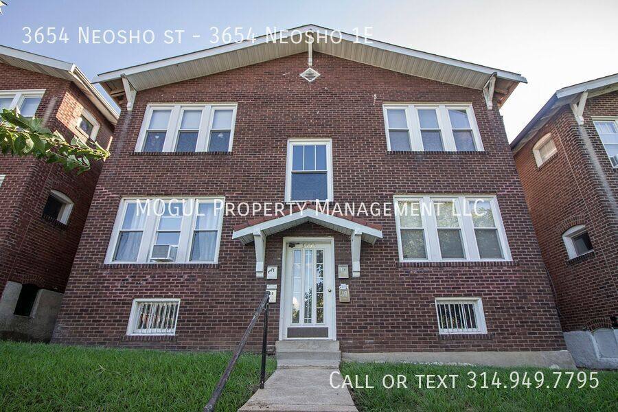 Apartment for rent at 3654 Neosho St #3654 1E, Saint Louis, MO 63116