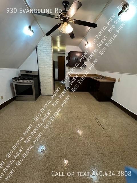 Apartment for rent at 930 Evangeline Rd #3, Cleveland, OH 44110