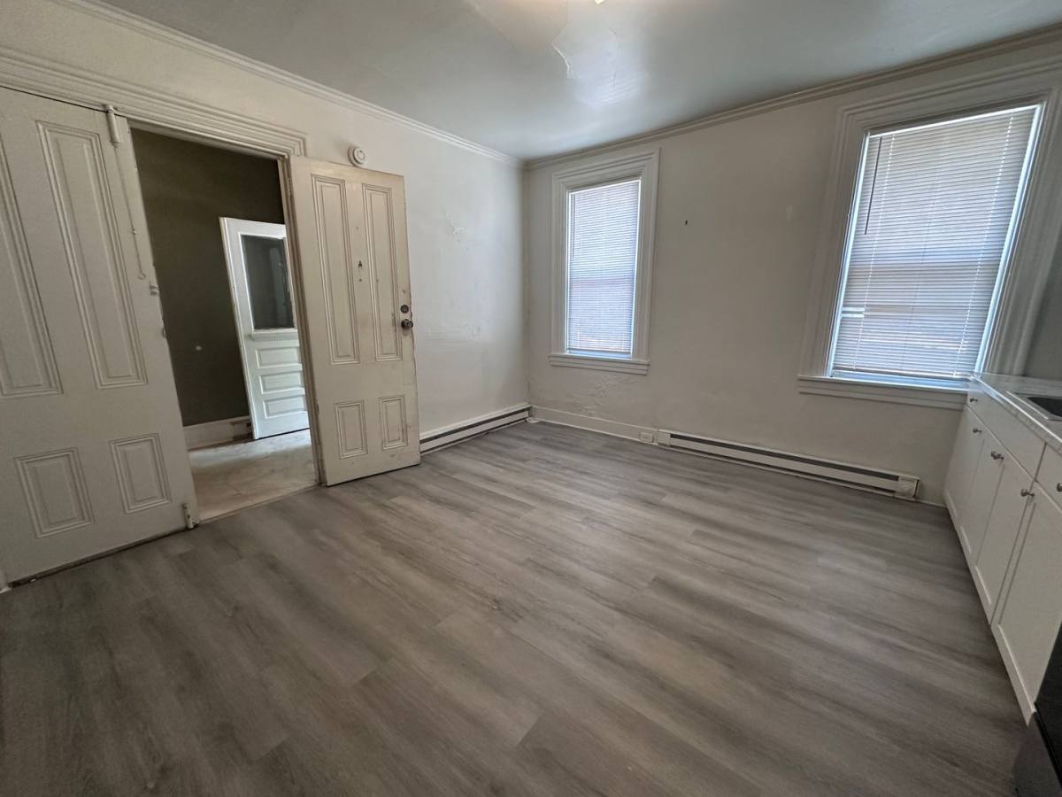 Apartment for rent at 422 W Orange St, Lancaster, PA 17603