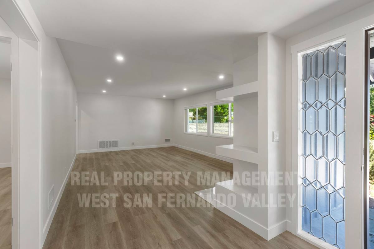 House for rent at 9801 Columbus Ave, North Hills, CA 91343