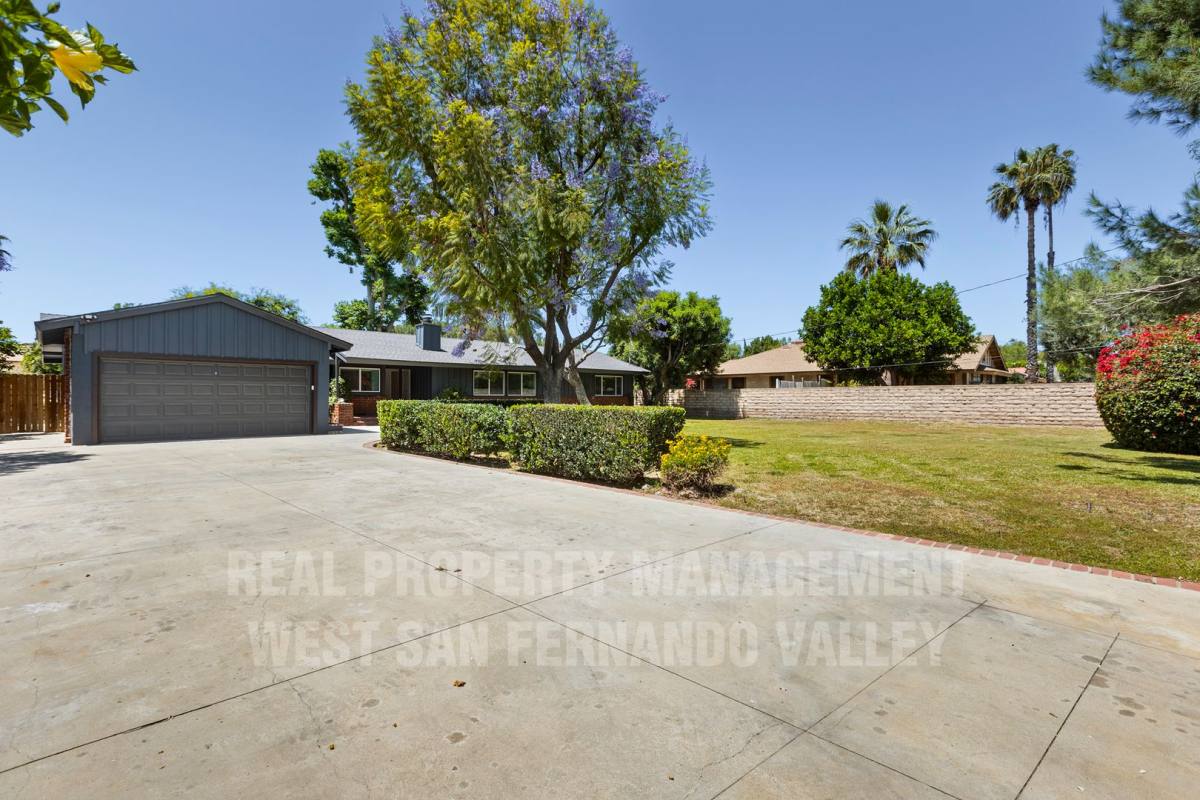House for rent at 9801 Columbus Ave, North Hills, CA 91343