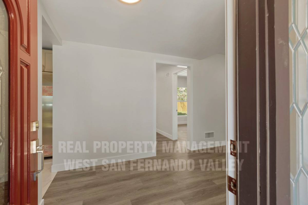 House for rent at 9801 Columbus Ave, North Hills, CA 91343