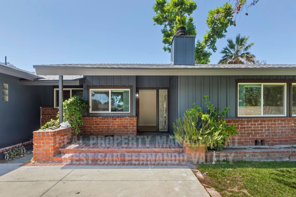House for rent at 9801 Columbus Ave, North Hills, CA 91343
