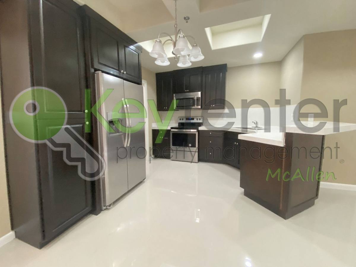Apartment for rent at 1204 E Pine Ridge Ave, McAllen, TX 78503
