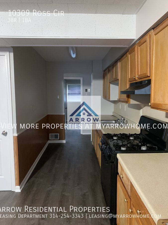 House for rent at 10309 Ross Circle, Saint Louis, MO 63137