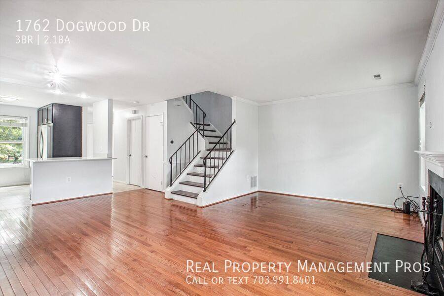 Townhouse for rent at 1762 Dogwood Dr, Alexandria, VA 22302