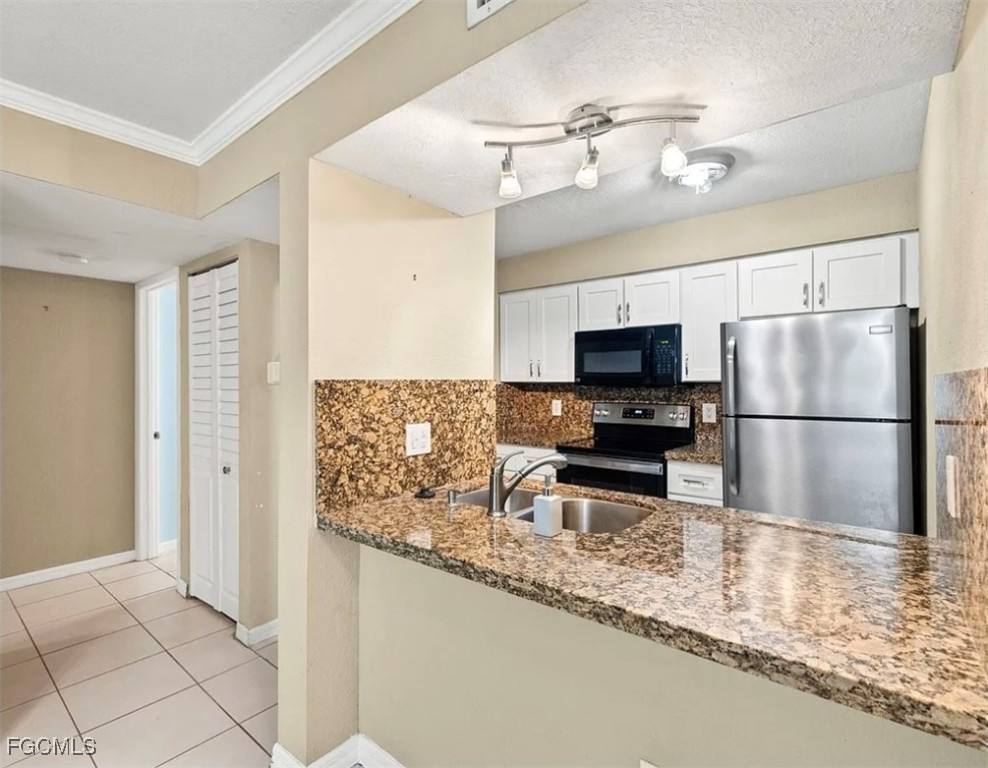 Condo for rent at 3419 Winkler Ave #509, Fort Myers, FL 33916