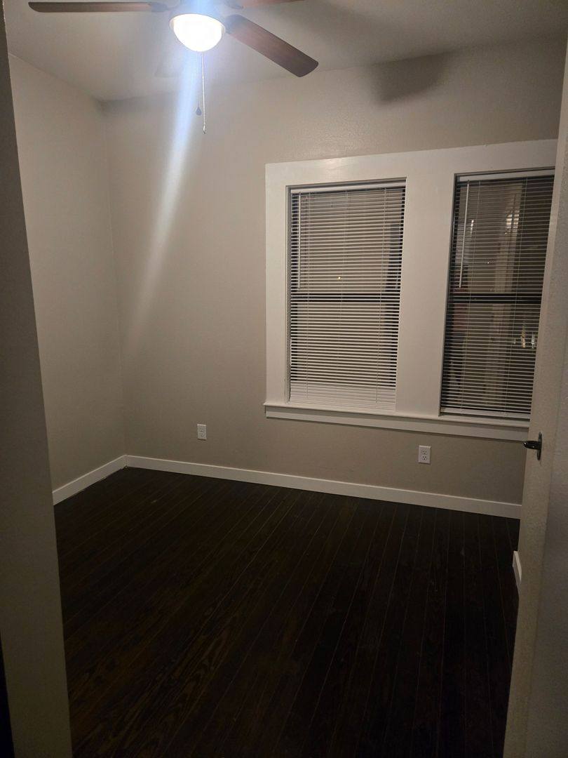 Apartment for rent at 707 NW 4th Ave, Mineral Wells, TX 76067